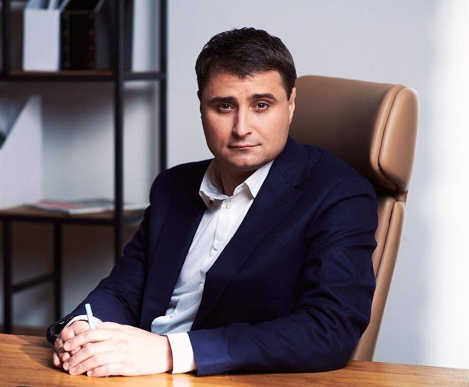 ОЛЕКСАНДР ВАРАВКА