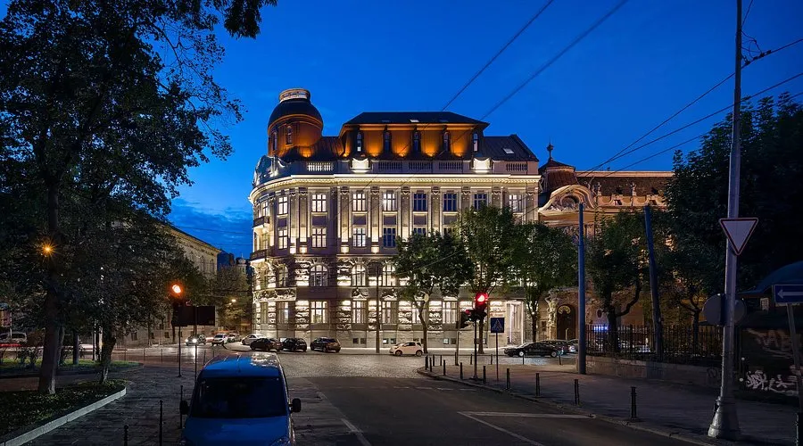 BANKHOTEL